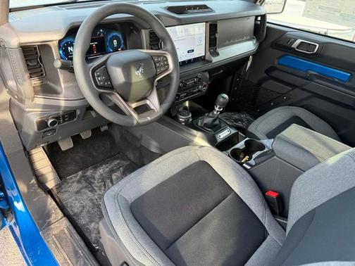 Velocity Blue Metallic 2026 Ford Bronco Base