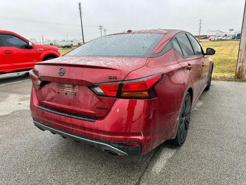 2021 Nissan Altima 2.0 SR