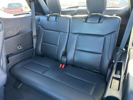 2025 Ford Explorer ST-Line 4WD