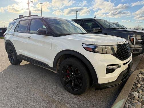 Star White 2023 Ford Explorer ST