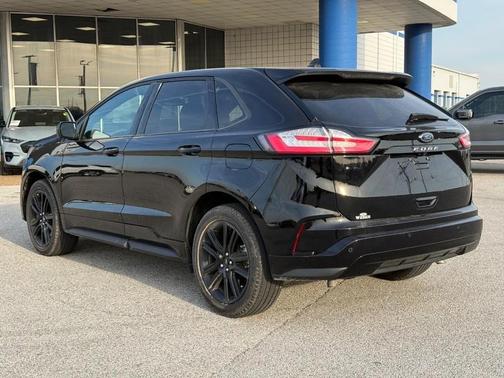 Agate Black Metallic 2024 Ford Edge ST Line