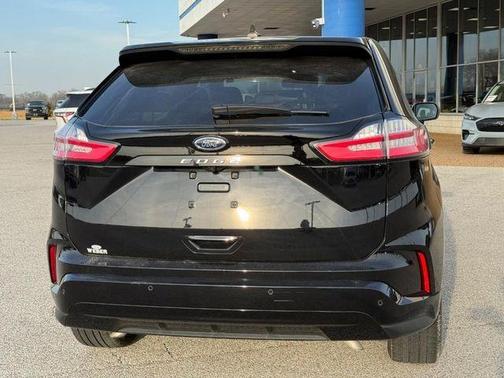 Agate Black Metallic 2024 Ford Edge ST Line