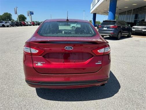2016 Ford Fusion SE