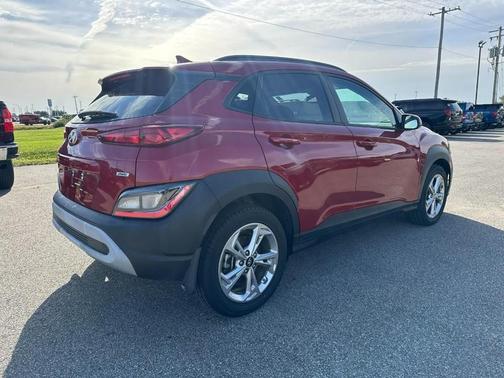 2022 Hyundai KONA SEL