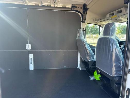 2026 Ford Transit-350 T-350 148 MED RF 9500 GV