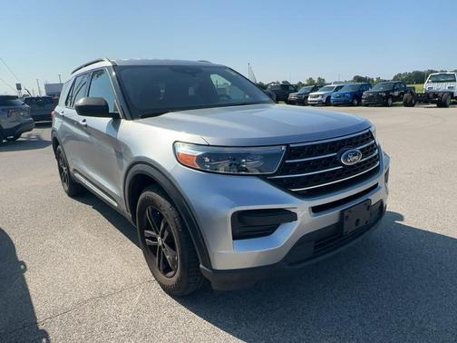Silver Metallic 2020 Ford Explorer XLT
