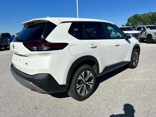 White 2023 Nissan Rogue SV