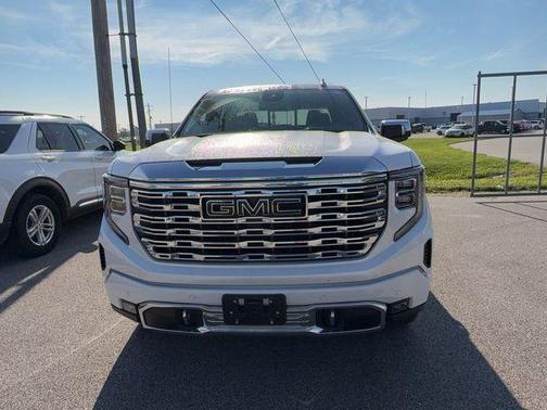 White Frost Tri-Coat 2024 GMC Sierra 1500 Denali