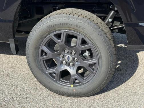 Agate Black Metallic 2026 Ford F-150 STX