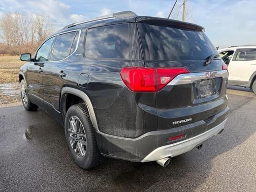 2019 GMC Acadia SLE-2