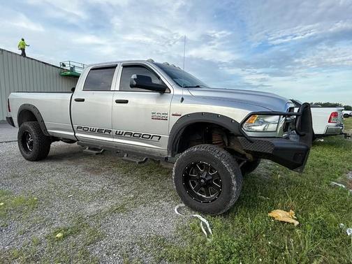 Bright Silver Clearcoat Metallic 2016 RAM 2500 Tradesman