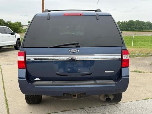 Blue 2016 Ford Expedition Limited