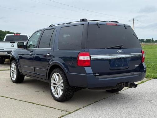 Blue 2016 Ford Expedition Limited