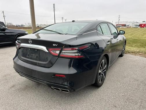 2023 Nissan Maxima SV