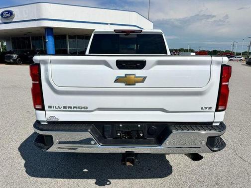 Summit White 2025 Chevrolet Silverado 2500 LTZ