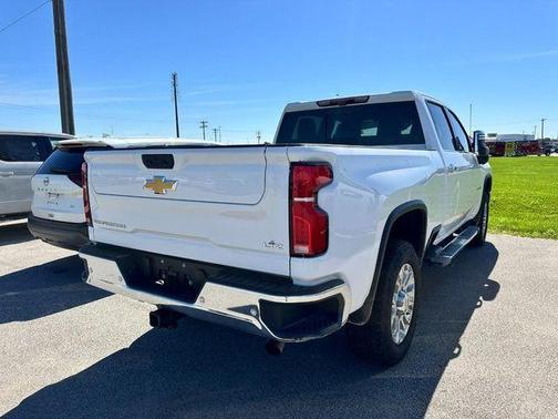 Summit White 2025 Chevrolet Silverado 2500 LTZ