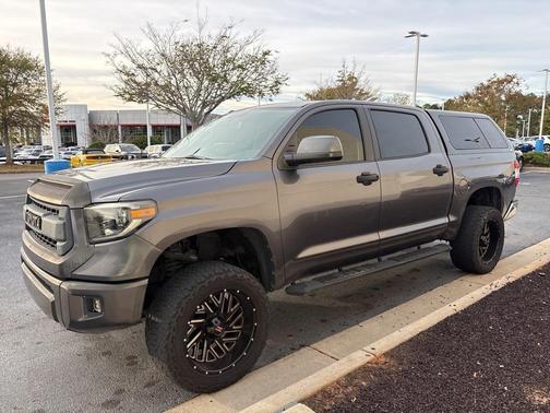 2017 Toyota Tundra SR5