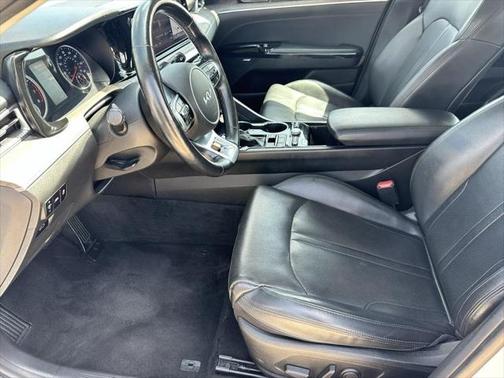 2022 Kia K5 EX