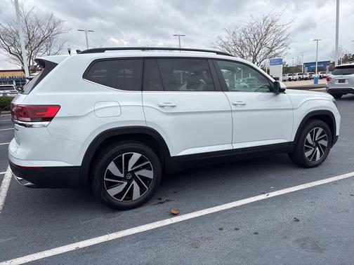 2024 Volkswagen Atlas 2.0T SE w/Technology 4MOTION