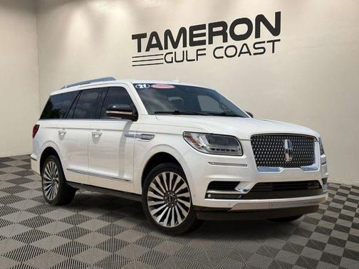 Pristine White 2021 Lincoln Navigator Reserve