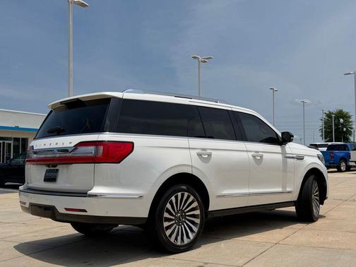 Pristine White 2021 Lincoln Navigator Reserve