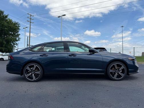 Canyon River Blue Metallic 2026 Honda Accord SE