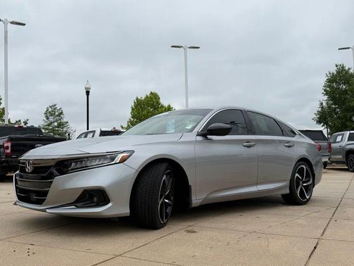 Lunar Silver Metallic 2022 Honda Accord Sport SE 1.5T