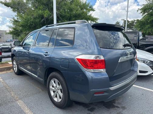 Shoreline Blue Pearl 2011 Toyota Highlander SE