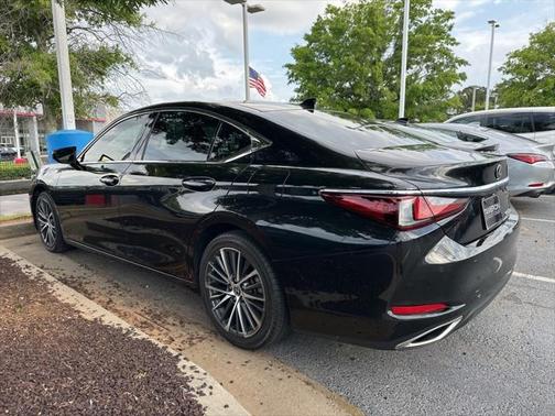 2022 Lexus ES 350 Base