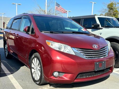 2015 Toyota Sienna XLE