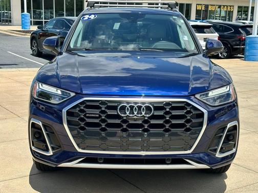 Navarra Blue Metallic 2024 Audi Q5 45 S line Premium Plus