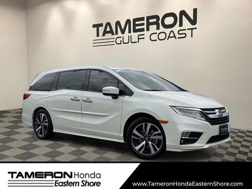 White Diamond Pearl 2019 Honda Odyssey Elite