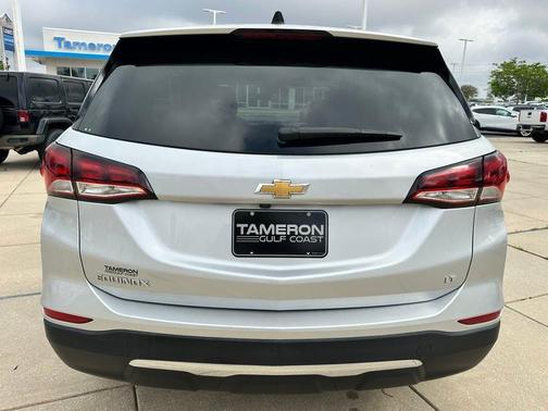Silver Ice Metallic 2022 Chevrolet Equinox 1LT