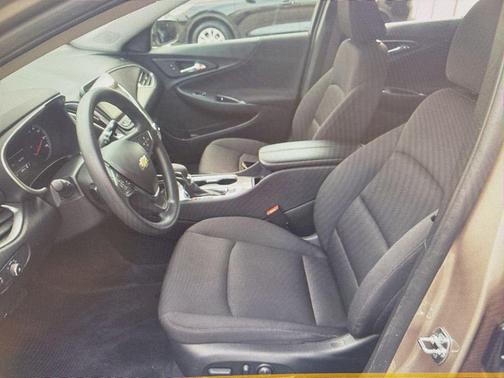 Mineral Gray Metallic 2025 Chevrolet Malibu FWD 1LT