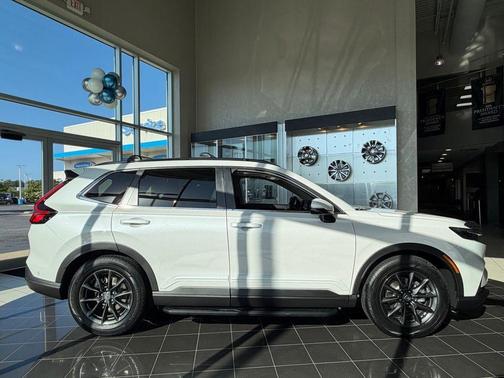 Platinum White Pearl 2026 Honda CR-V EX-L 2WD