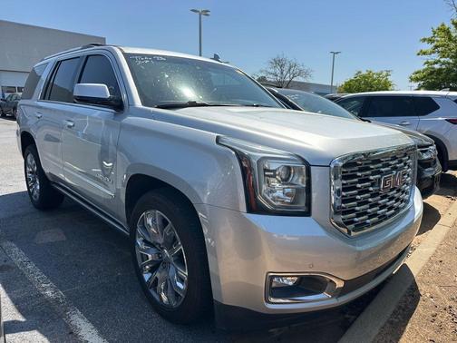 Quicksilver Metallic 2018 GMC Yukon Denali