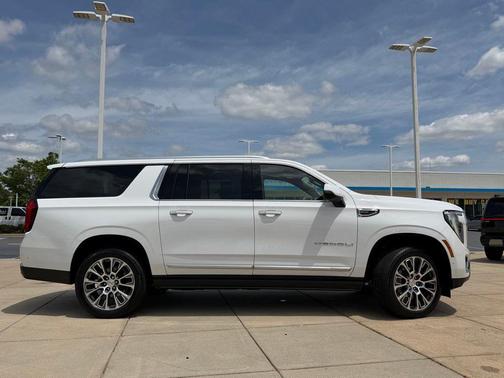 Summit White 2026 GMC Yukon XL Denali