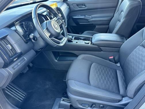 2024 Nissan Pathfinder SV 4WD