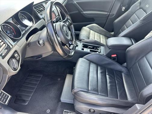 2017 Volkswagen Golf R 2.0T DSG