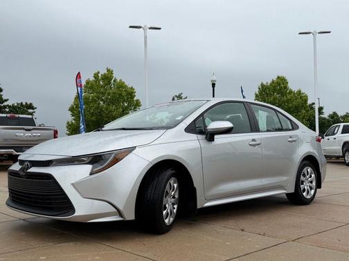 Classic Silver Metallic 2025 Toyota Corolla LE