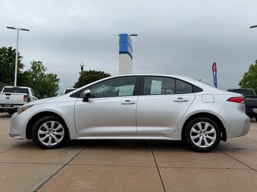 Classic Silver Metallic 2025 Toyota Corolla LE