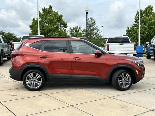 2022 Kia Seltos S