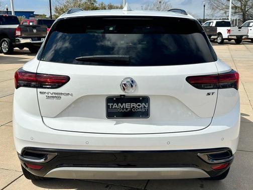 2022 Buick Envision FWD Essence