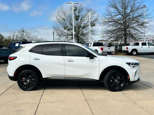 2022 Buick Envision FWD Essence