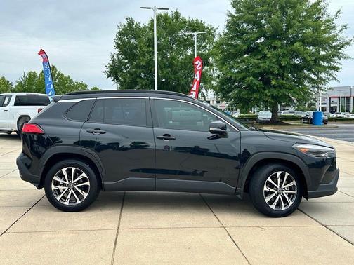 Jet Black 2025 Toyota Corolla Cross XLE