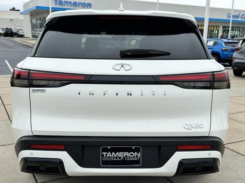 2025 INFINITI QX60 Pure