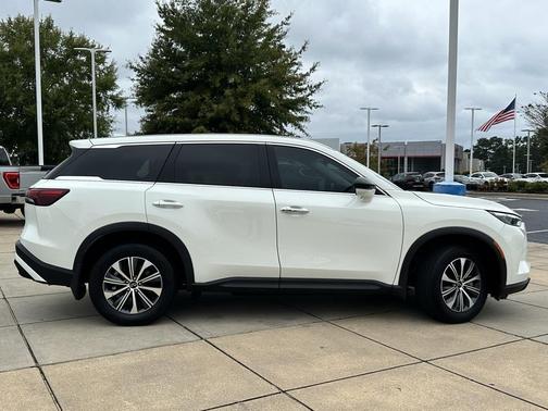 2025 INFINITI QX60 Pure