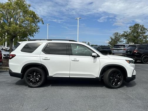 2025 Honda Pilot Touring 8-Passenger
