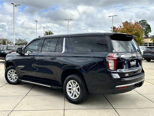 2021 Chevrolet Suburban LT
