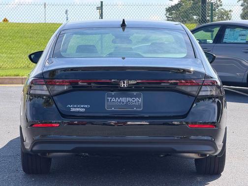 Crystal Black Pearl 2026 Honda Accord SE